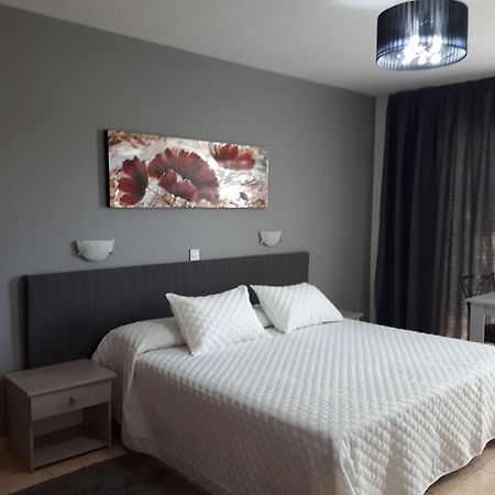 Irenes Tourist Apartments ليماسول المظهر الخارجي الصورة