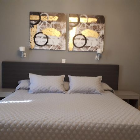Irenes Tourist Apartments ليماسول المظهر الخارجي الصورة