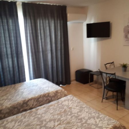 Irenes Tourist Apartments ليماسول المظهر الخارجي الصورة
