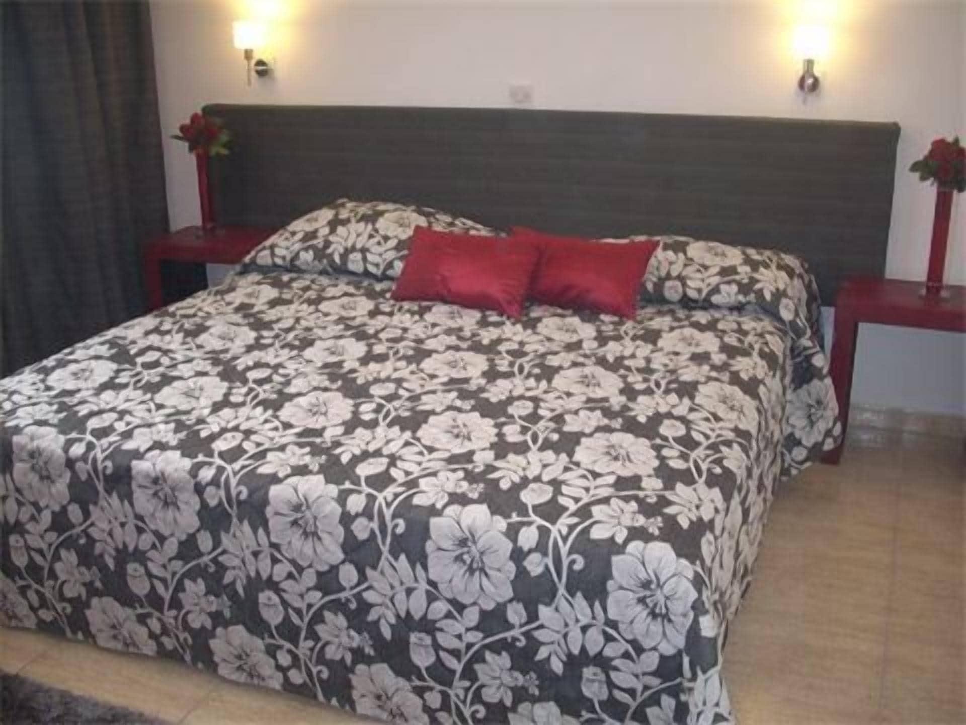 Irenes Tourist Apartments ليماسول المظهر الخارجي الصورة